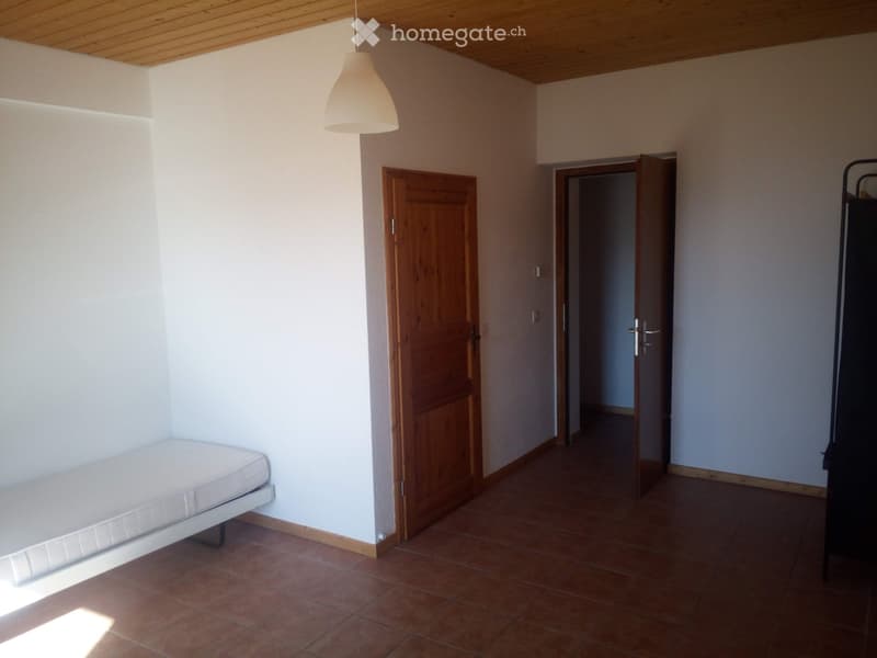 Chambre saisonnière en colocation à Leysin (1)