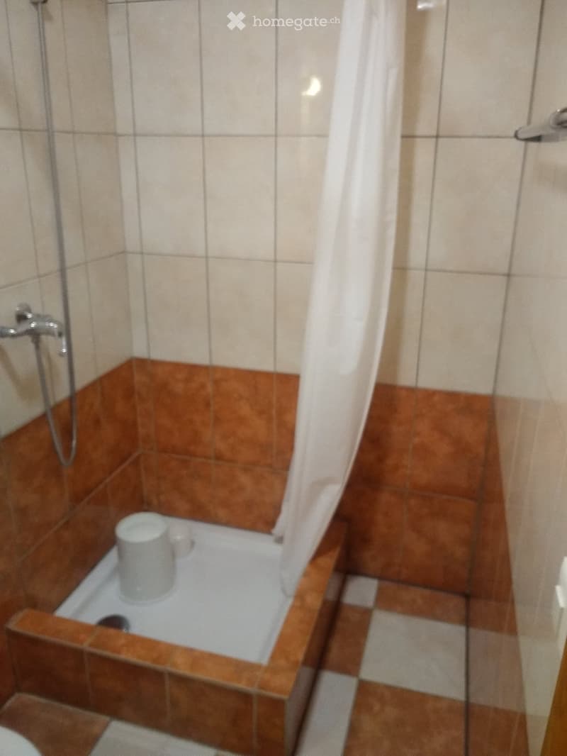 Chambre saisonnière en colocation à Leysin (4)