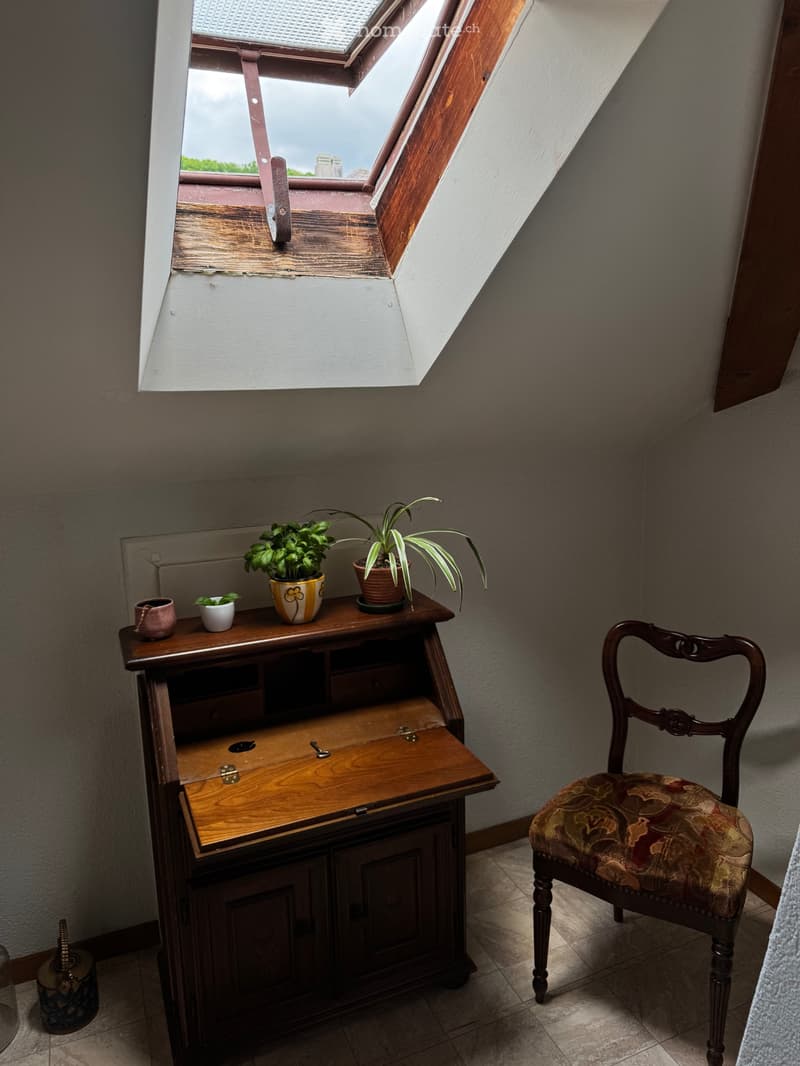 Charmant petit appartement sous les toits de Corcelles (2)