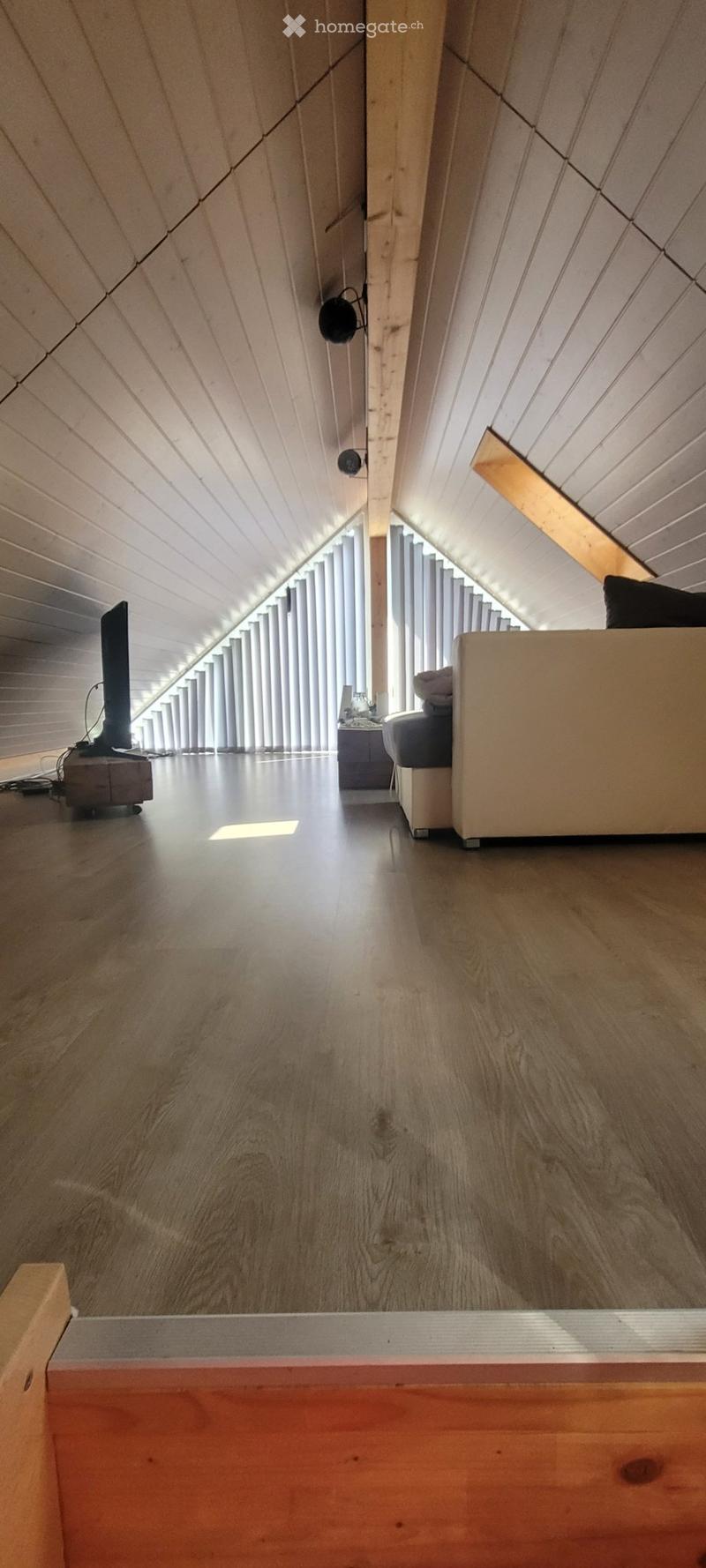 Maison atypique de 2,5 pièces (3)