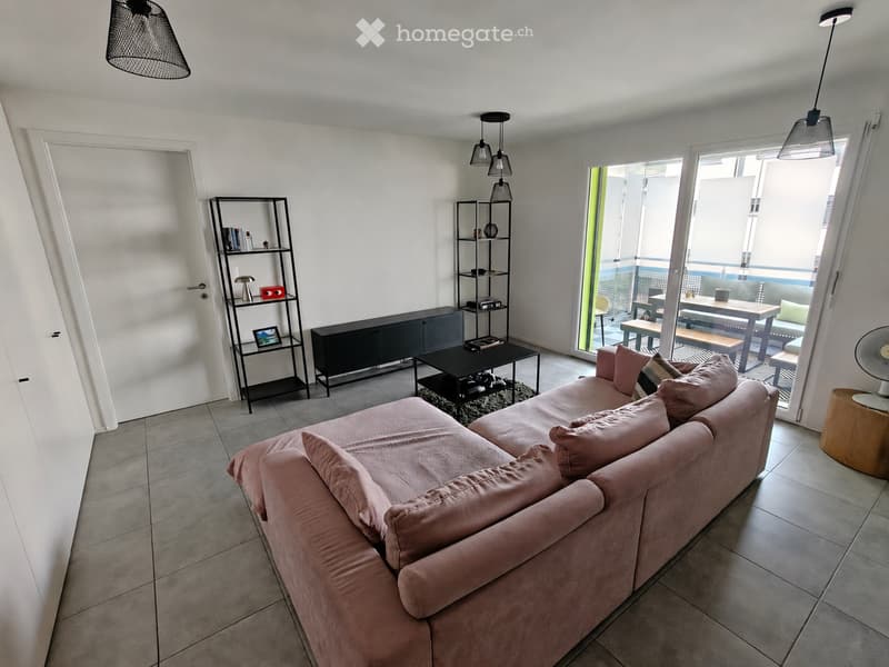 À louer superbe appartement meublé de 2.5 pièces à Charrat (2)