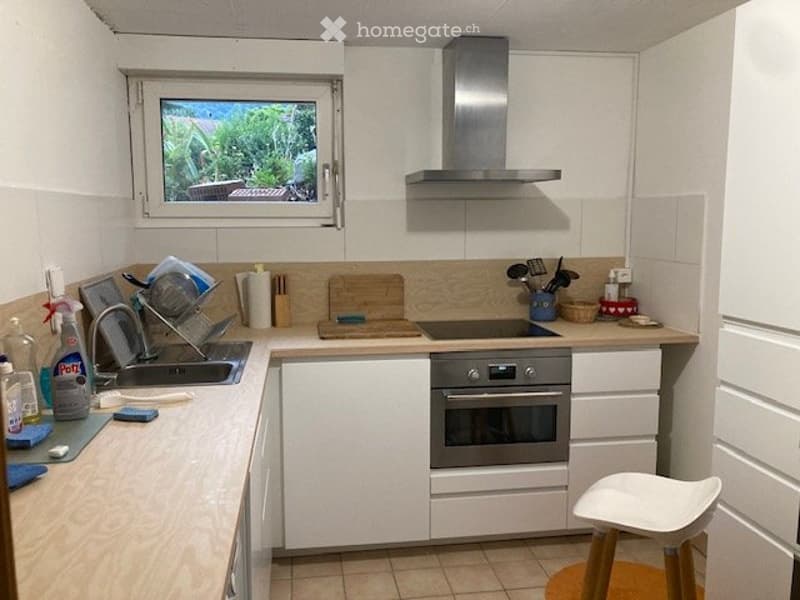 Studio lumineux dans villa (3)