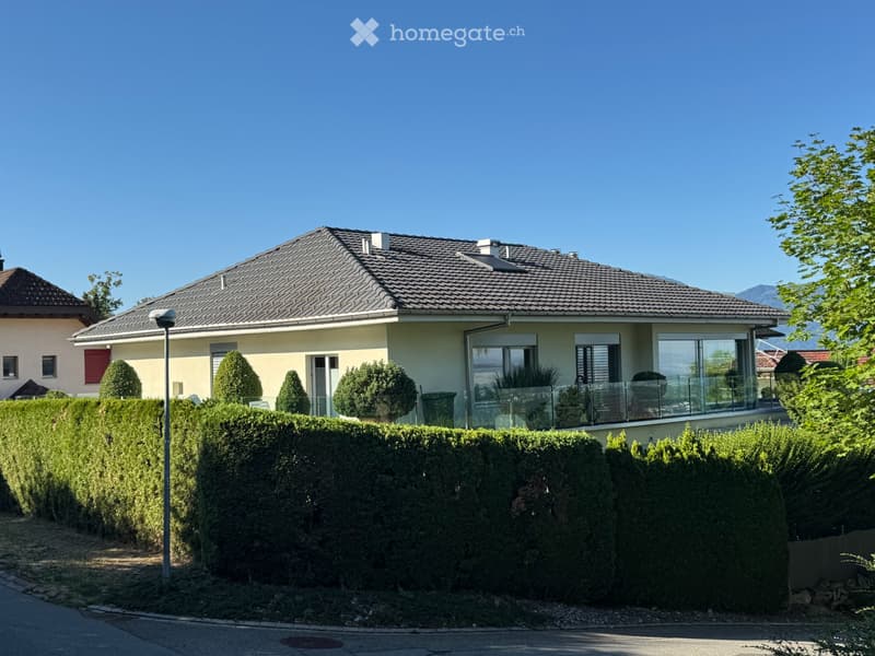 5 1/2 Duplex Attika mit 6 Garagenplätzen (1)