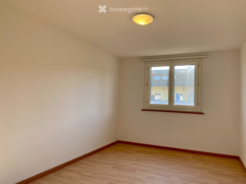Günstige 3 Zimmer Wohnung zu vermieten (3)