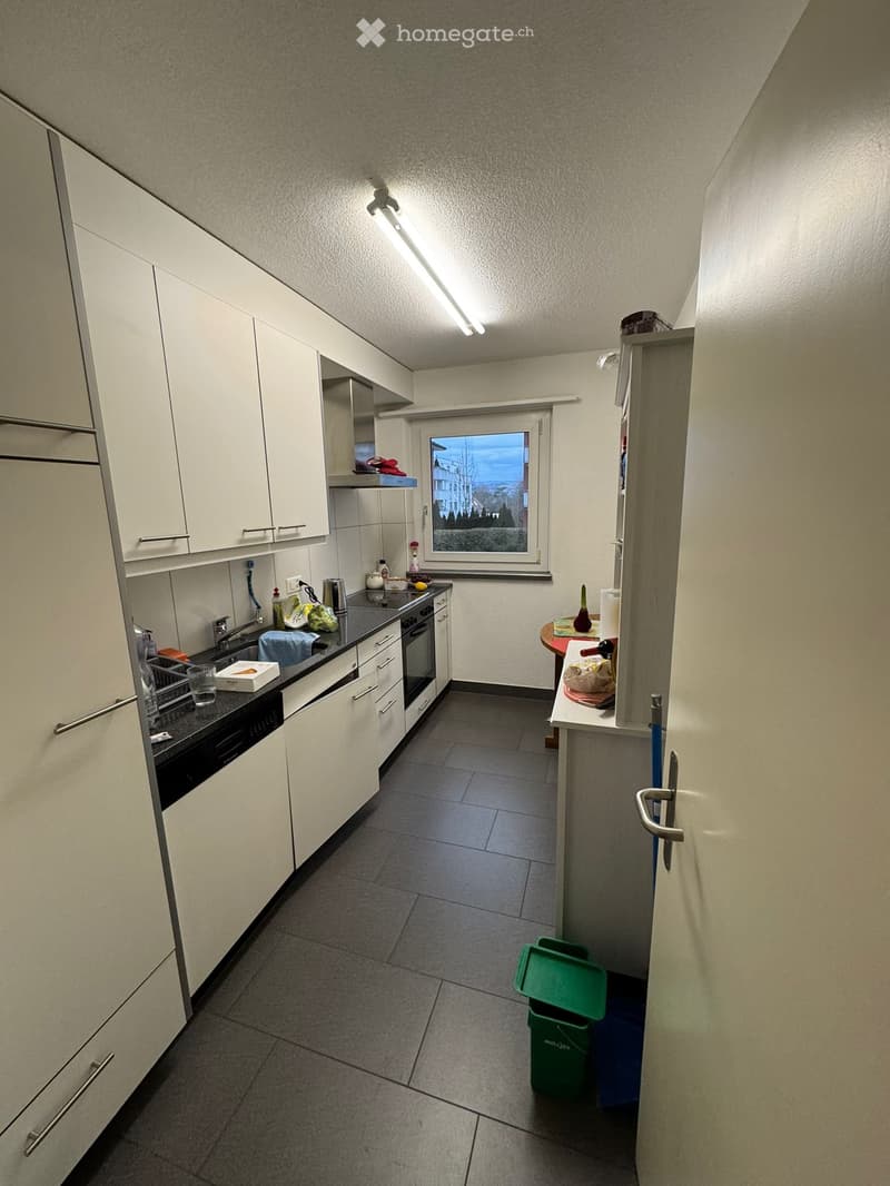 Nachmieter: Helle 3.5-Zi-Wohnung, 7 Min. zum Bahnhof Murten (5)