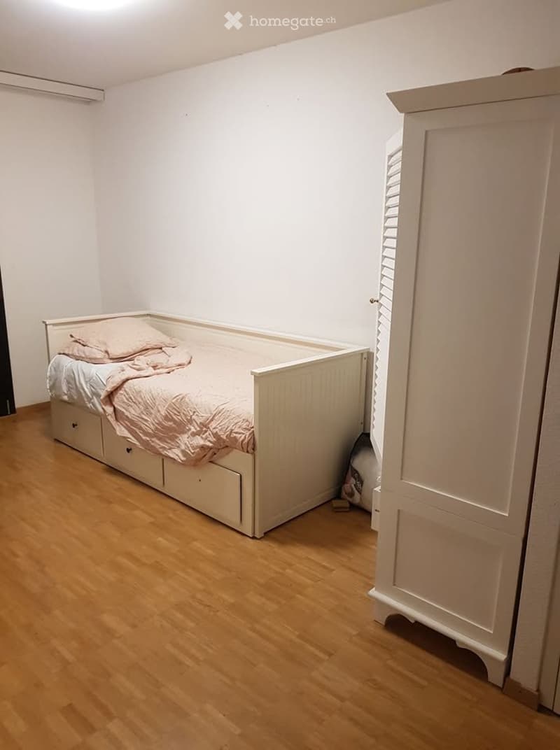cherche une chambre à petit prix à Neuchâtel (1)