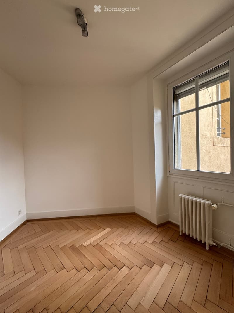 Appartement lumineux de 3,5 pièces au 3ème ét, centre ville. (3)