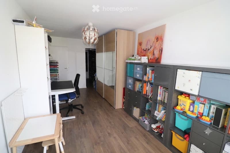 Appartement de 4,5 pièces de 107 m² avec balcon plein sud (4)