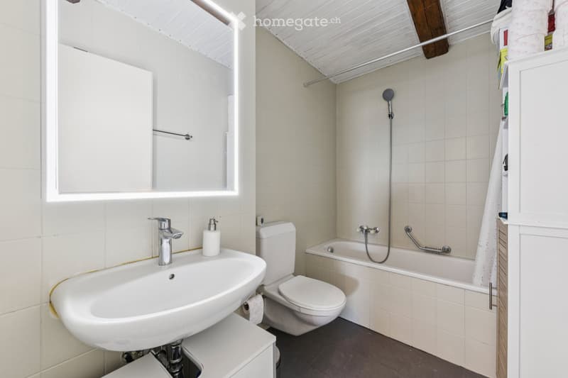 Semsales : 3.5 pièces dans les combles, à 2 pas de la gare (5)