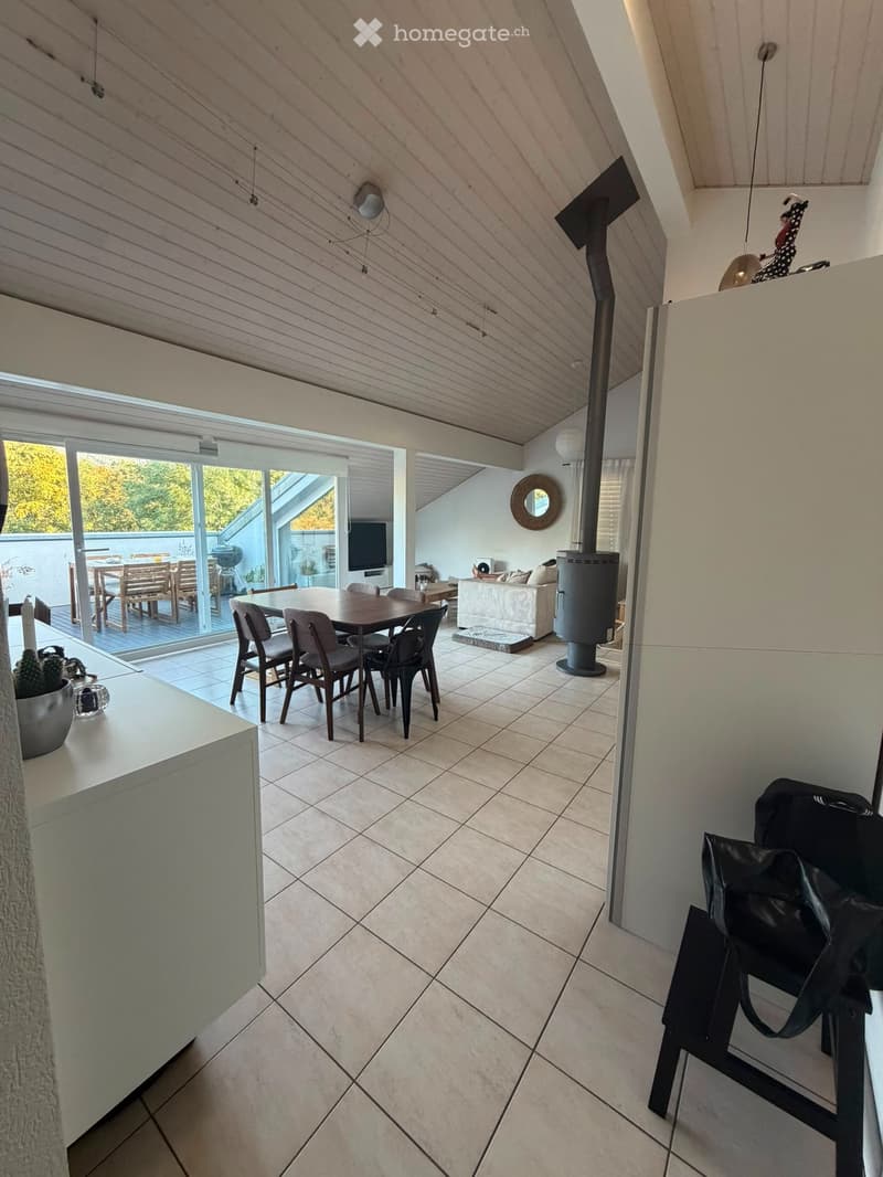 Appartement de 3.5 pièces avec terrasse et balcon (2)