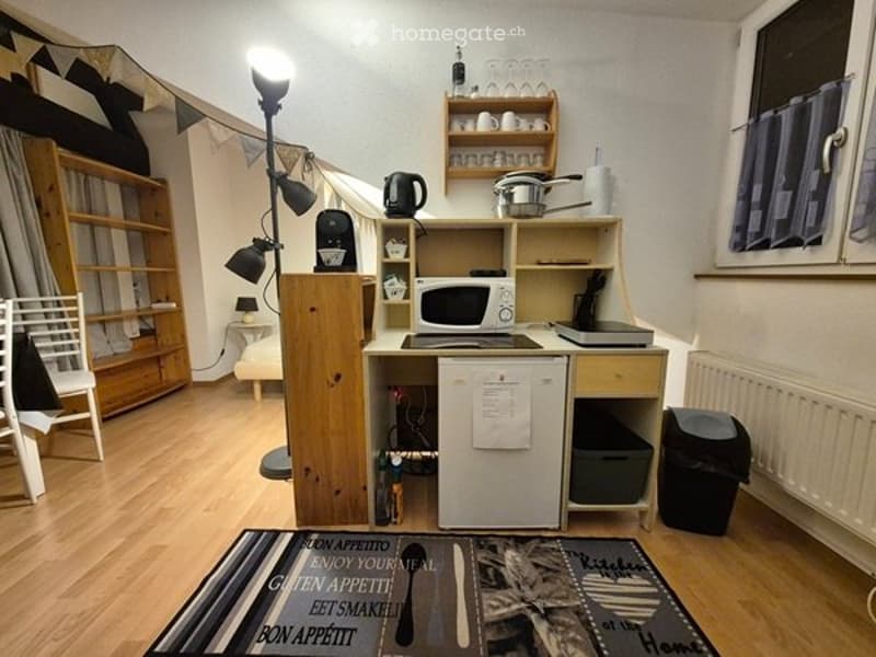 Chambre meublé avec douche, wc et kitchenette (2)