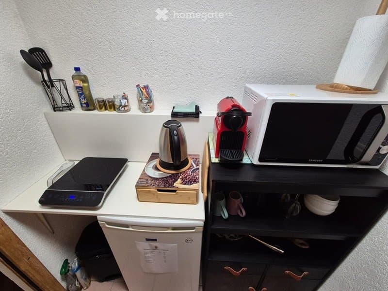 Chambre meublé avec douche, wc et kitchenette (2)