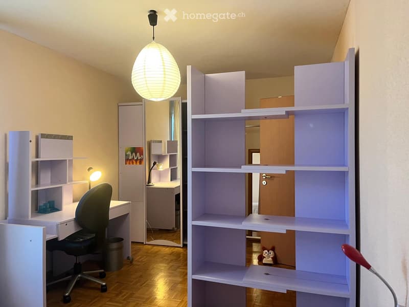 Belle chambre meublée  Étudiante  Aire-la-Ville (2)