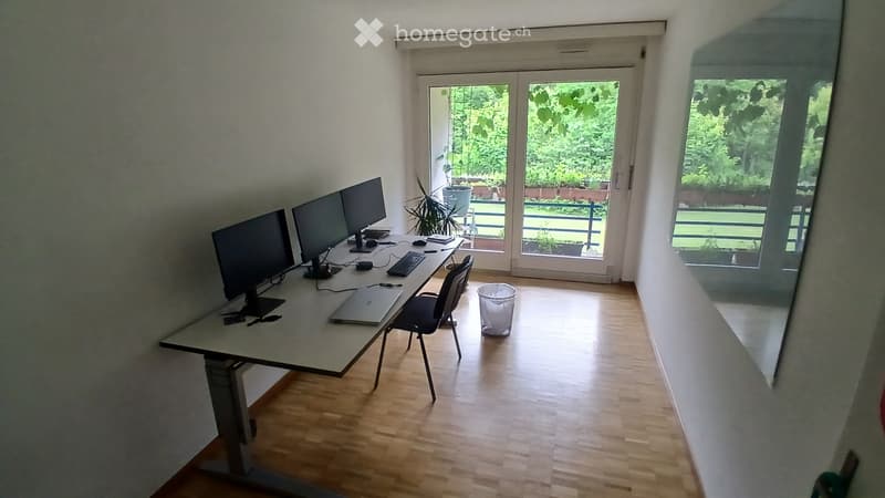 3 pièces à louer  94 m² avec balcon + parking intérieur (4)