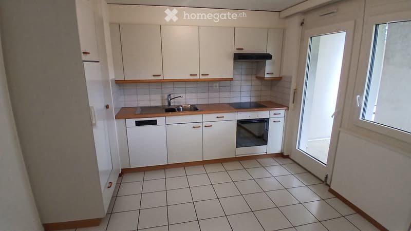 3 pièces à louer  94 m² avec balcon + parking intérieur (5)