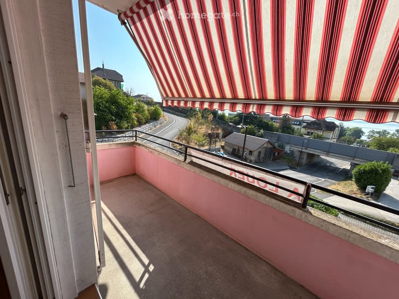 Gorgier, bel appartement de 2 pieces avec balcon et vue (5)