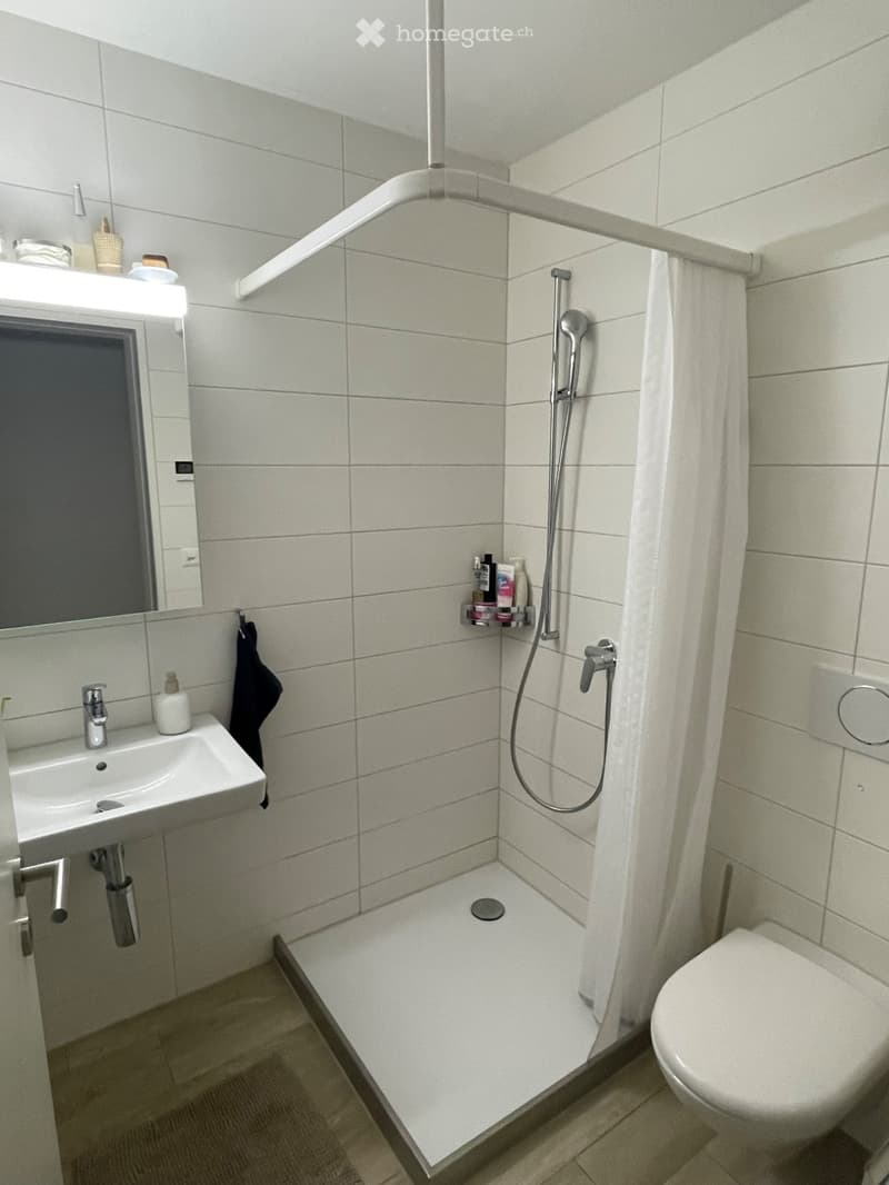 Schönes WG-Zimmer in Biel ab 1.9.26 oder nach Vereinbarung (3)
