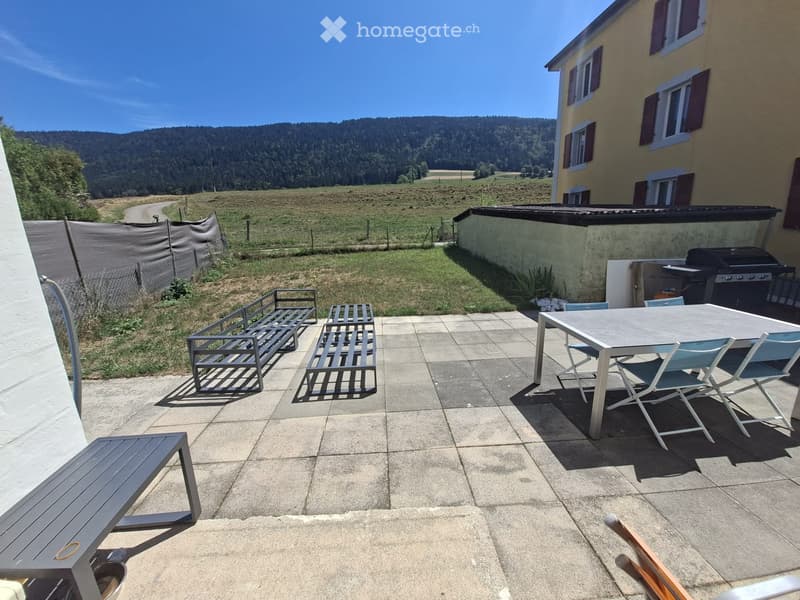 Appartement duplex de 5 pièces au rez-de-chaussée (1)