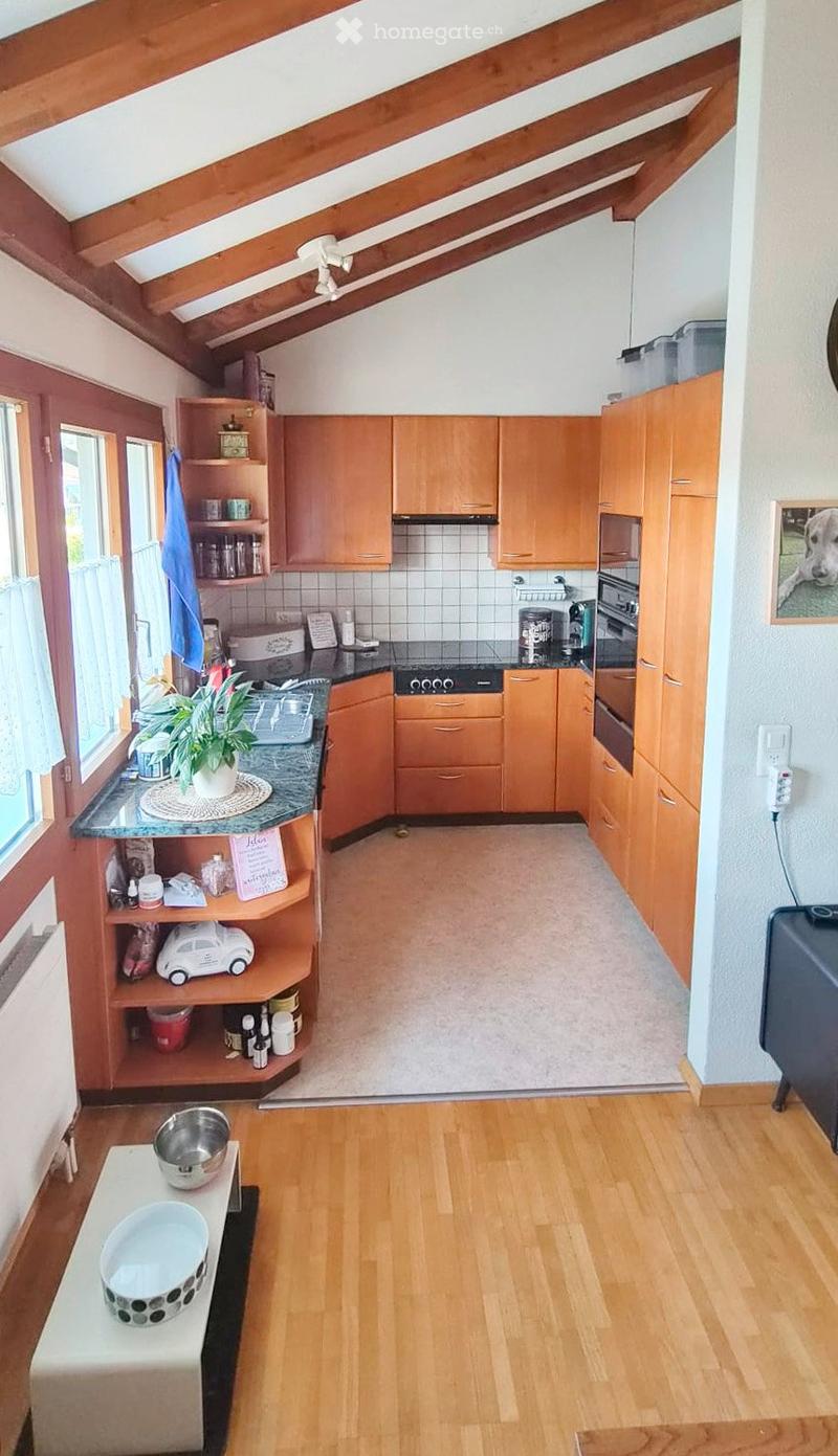 4.5-Zimmer Wohnung mit Garage und eigenem Estrich (2)