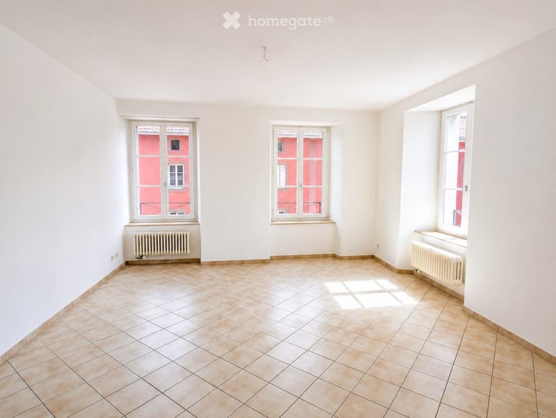 Superbe appartement de 3 pièces lumineux au centre du Locle (2)