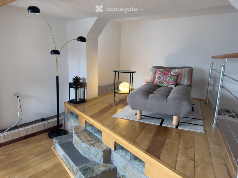Charming 85 m² Chalet Apartment with Balcony (2)