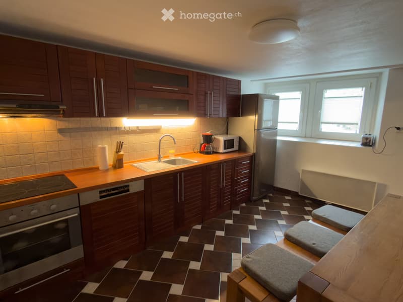 Charming 85 m² Chalet Apartment with Balcony (4)