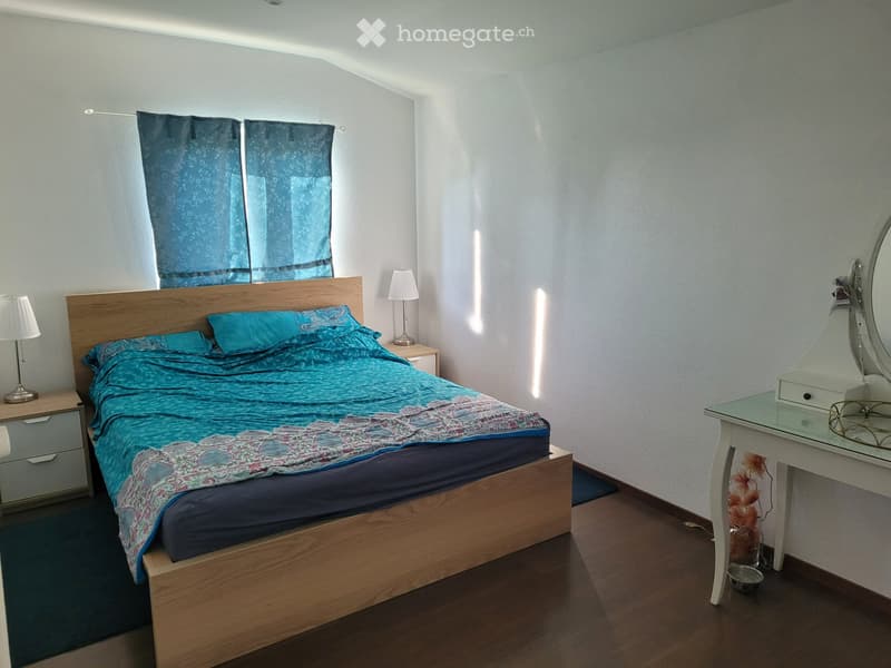 Appartement avec balcon, meublé en sous-location (5)