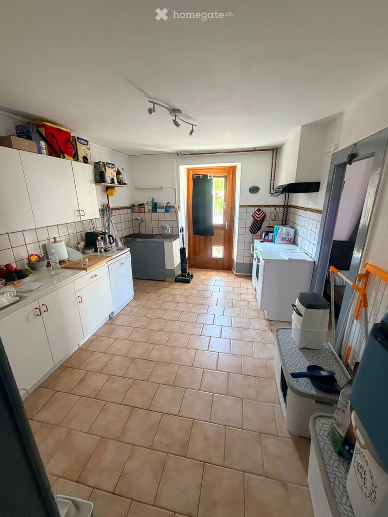 À LOUER  Charmant appartement 2,5 p (5)