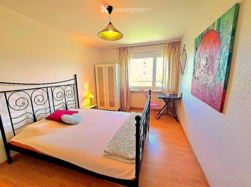 Jolie chambre meublée à louer de suite ou à convenir (2)