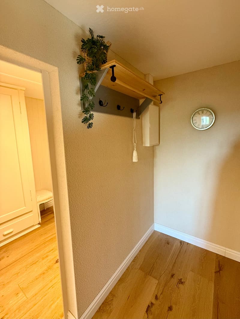 Möblierte Wohnung zum Wolhlfühlen Alles Dabei! Internet / TV (10)