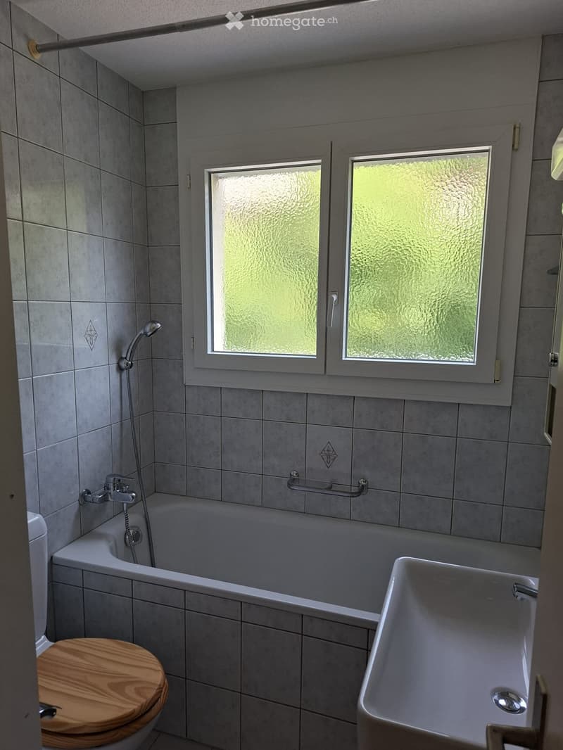 A louer magnifique appartement attique à Moutier 3 pce (5)