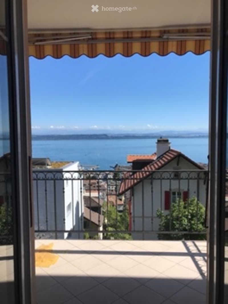 Appartement avec balcon et vue sur le lac - Neuchâtel (1)