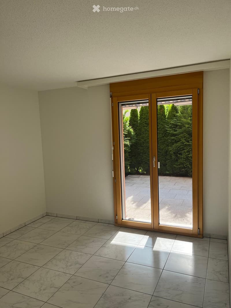 Reizende 2.5-Zimmer-Wohnung mit Gartensitzplatz ab 10.2026 (3)