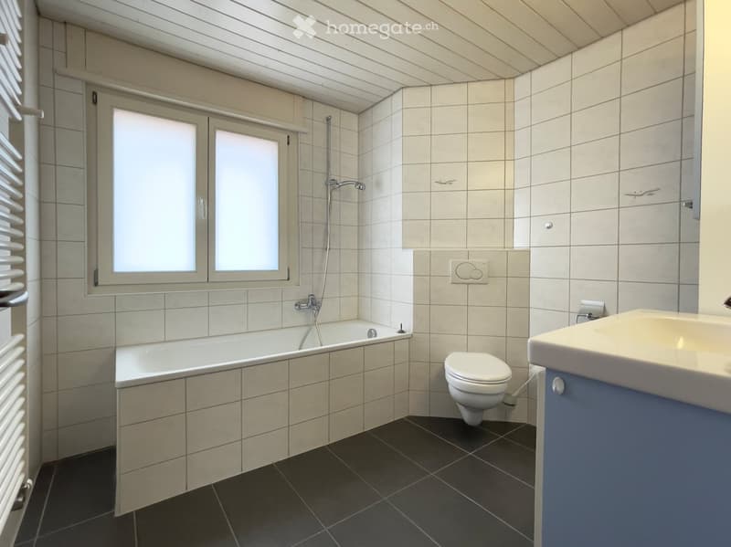 Bassecourt, Ribe 20 - Grand 2,5 pces avec cheminée (2)