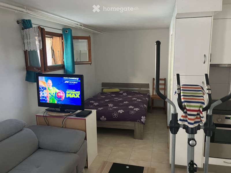 Charmant studio indépendant dans une villa (3)