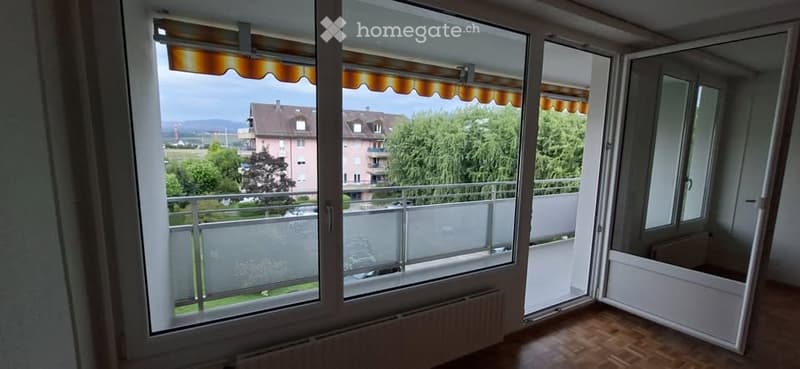 chouette 4,5 pièces, 104m2, hauts plafonds à Chavornay (2)