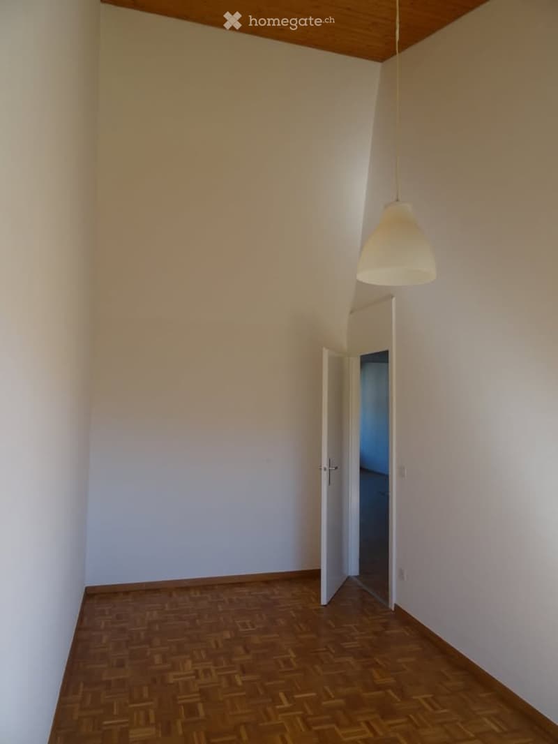 chouette 4,5 pièces, 104m2, hauts plafonds à Chavornay (5)