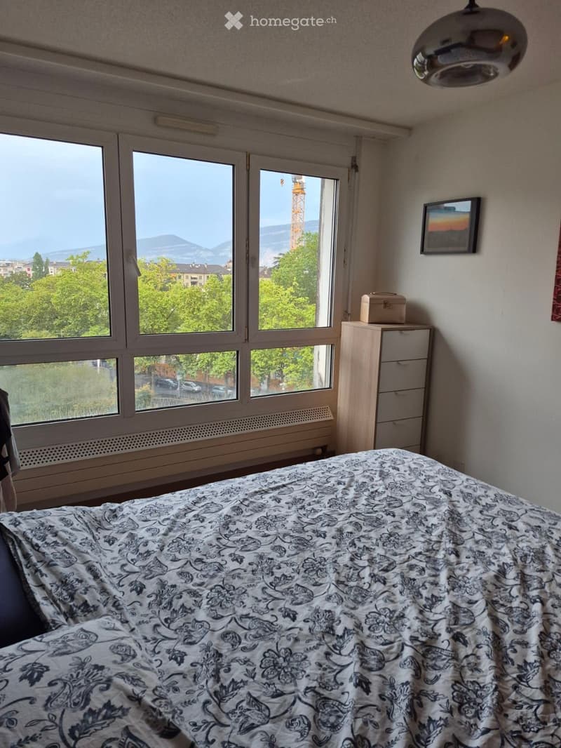 Bail à reprendre. Très bel et grand appartement de 5 pièces (2)