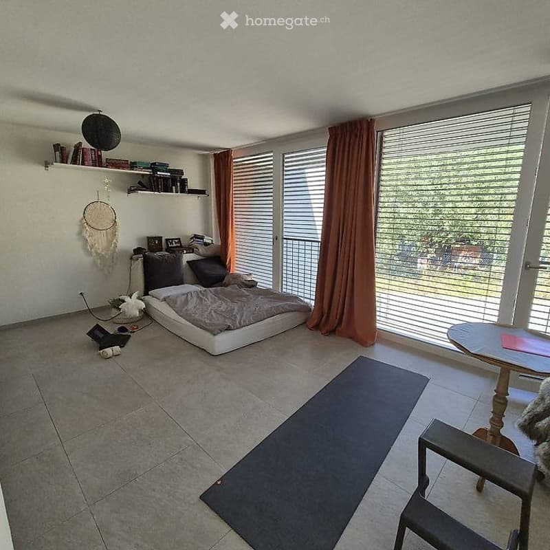 À louer Beau studio lumineux à Chavornay CHF 1250. CC (5)