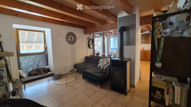 Charmant 3.5 pièces de 120 m² à Éclagnens grand balcon calme (5)