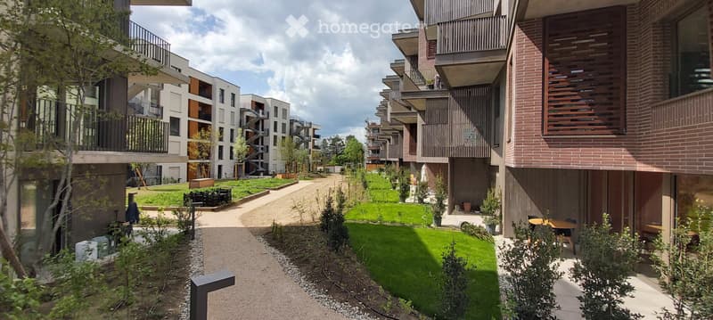 1 pièce meublée , app. neuf, moderne, 110m2, 3-éme étage (1)
