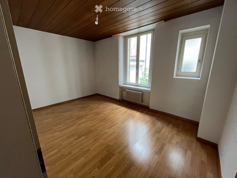 Charmant appartement de 2,5 pièces au coeur de Neuchâtel (2)