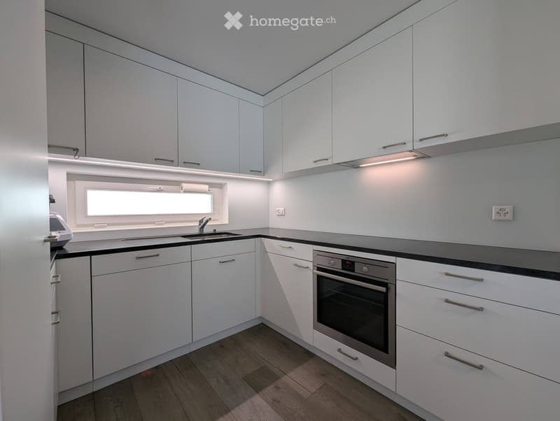 Appartement 3,5 pièces avec balcon et garage box à Sierre (5)