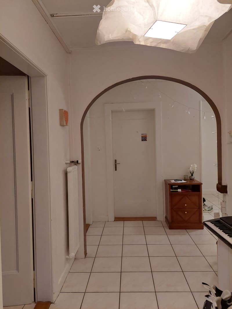 Chambre à louer près de LA GARE et de L'UNIVERSITE. (3)