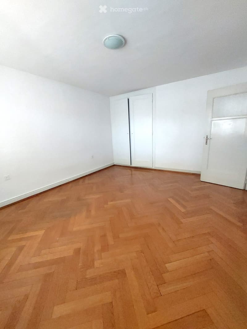 Chambre à louer près de LA GARE et de L'UNIVERSITE. (2)