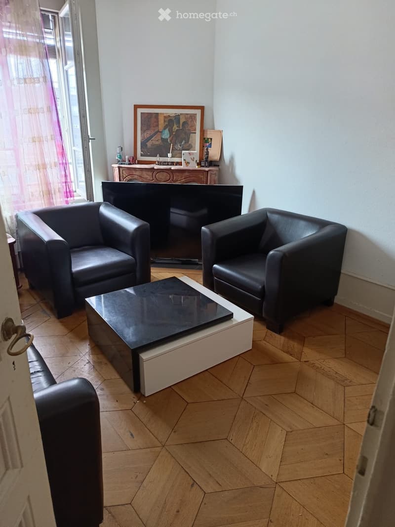 Chambre avec petit salon VIP (4)