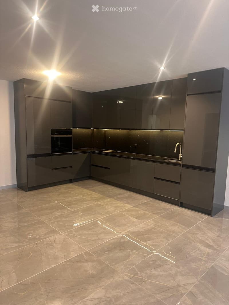 top moderne 2.5 Zimmerwohnung (2)