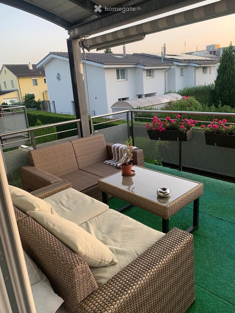 Niederuzwil: moderne 4½-Zimmer-Wohnung im 1. OG (2)