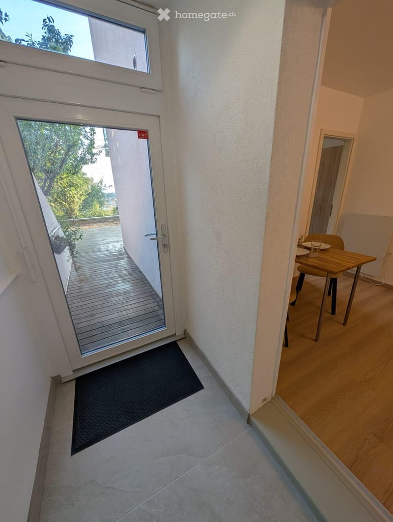 Appartement rénové, meublé 2 pièces avec terrasse à Bussigny (4)