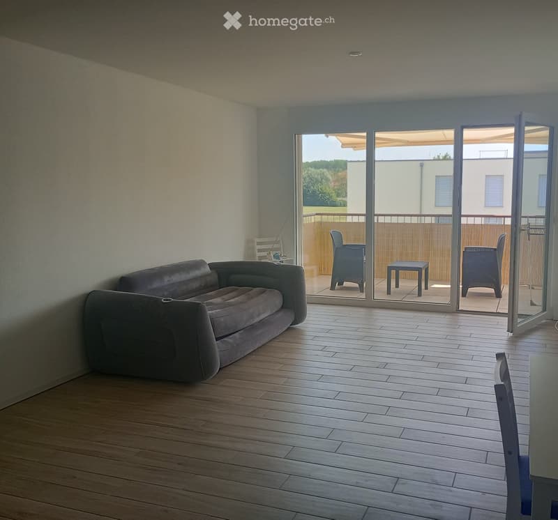 Wunderschöne 2.5 Zimmer Wohnung zu vermieten (5)